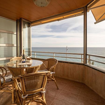 Spacious Apartment With Sea View Terrace In กาลาเฟลล์ ภายนอก รูปภาพ
